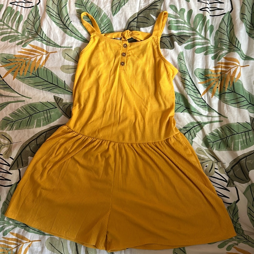 What: jumper Color: Mustard color for girls (10/12) brand: art class